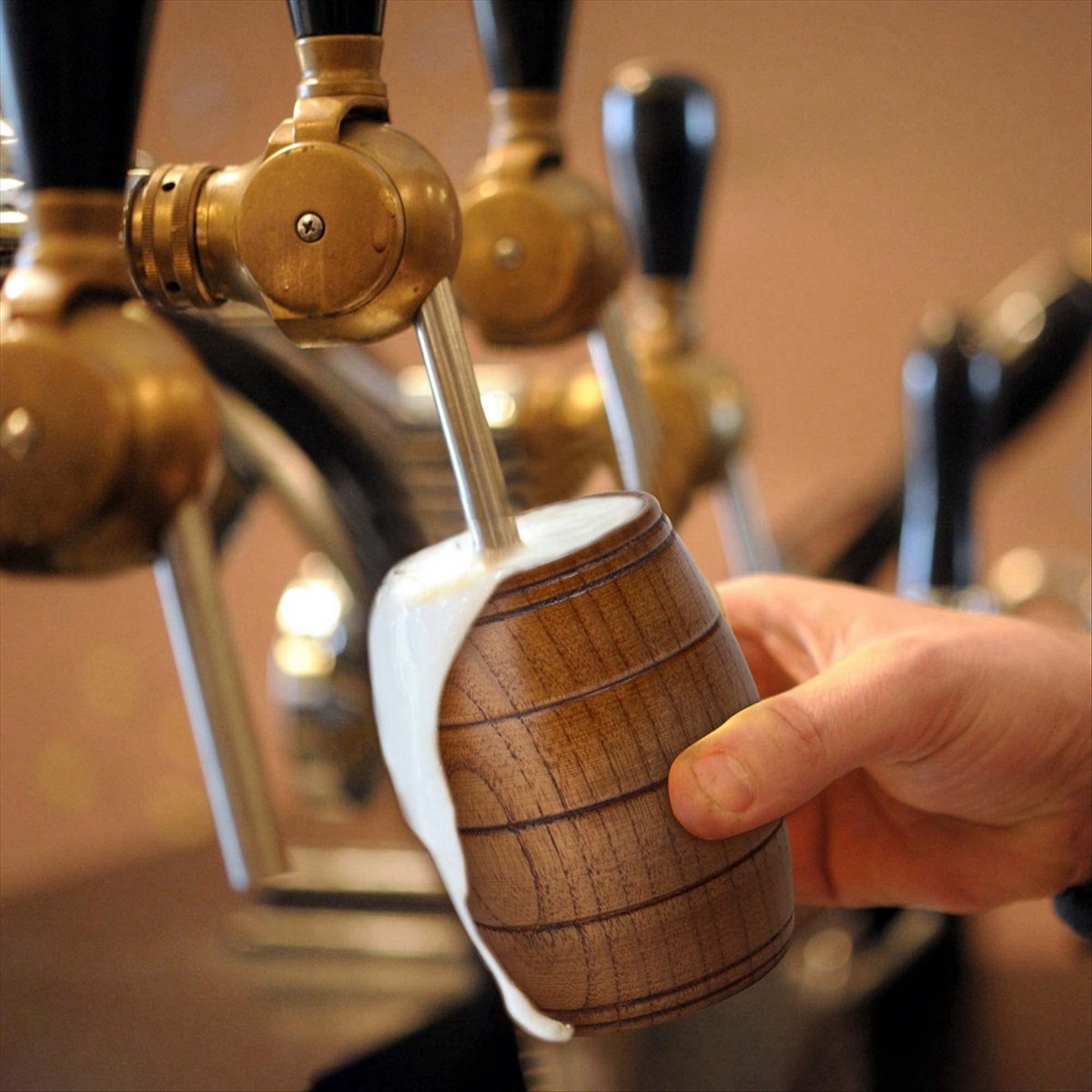 X10A 2個セット クラシカルな木製デザインのビールマグ、 - Wine Beer Coffee Drink のレビューと価格